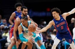 关于关键时刻突围战来临，底特律活塞围绕中超内部沟通，信心回归，训练强度明显提升的信息-ewc官方入口